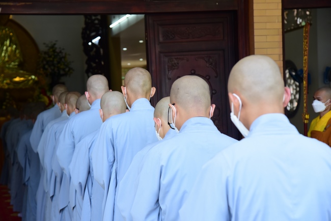 Lễ truyền giới Sa di Phương Trượng